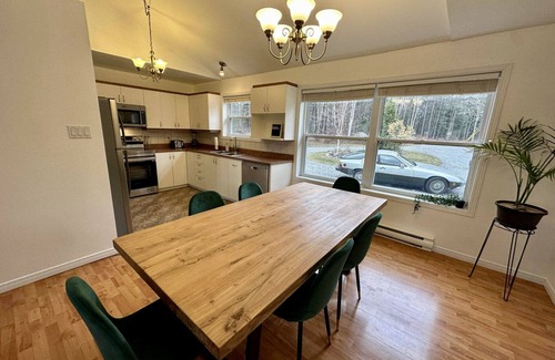 Lac-Swell Chalet De Esquí | Le 1717-Lakeside cottage-Heart of the Laurentians