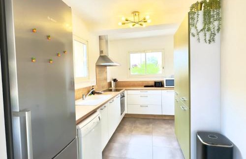 Cabestany Apartamento | Le Cabes - Climatisation - BBQ -Terrasse & Jardin- Free Parking 2 places-WIFI - Télétravail - SudSéjourConciergerie