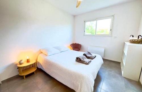 Cabestany Apartamento | Le Cabes - Climatisation - BBQ -Terrasse & Jardin- Free Parking 2 places-WIFI - Télétravail - SudSéjourConciergerie