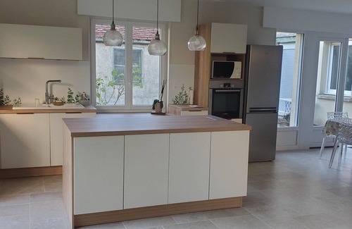 Chatillon-sur-Seine Casa | Le Cabinet: Charming house with enclosed exterior