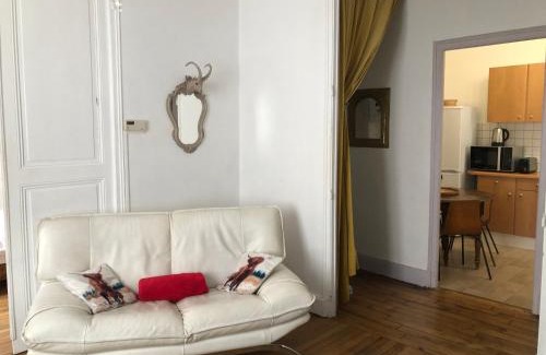 Poincare - Foch - Anatole France - Croix de Bourgogne Apartamento | Le Campus Victoria I - Train Station & Isabey St - 70m2