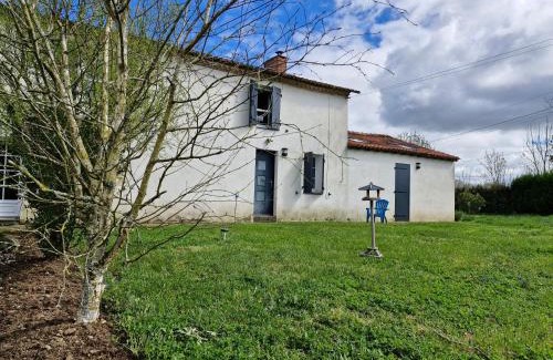 Chantonnay Cama Y Desayuno | Le Cardoué, gíte au cœur du bocage vendéen proche Puy duFou