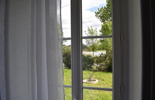 Chantonnay Cama Y Desayuno | Le Cardoué, gíte au cœur du bocage vendéen proche Puy duFou
