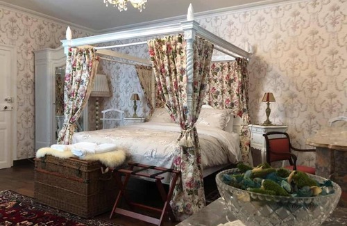 Saint-Leger-des-Pres Cama Y Desayuno | Le Château de la Croix Chemin