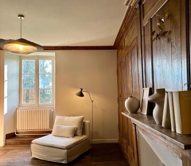 Saint-Angel Cama Y Desayuno | Le Château de Saint-Angel, Le Manoir du Rigouneix, 5 minutes A89, nature, calme, sauna