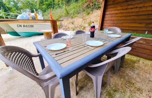 Les Trois Lacs Chalet De Esquí | Le chalet au bord de seine