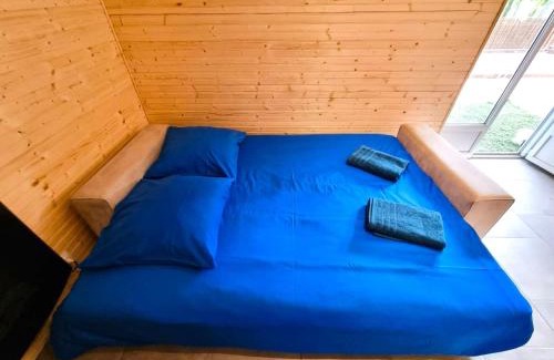 Les Trois Lacs Chalet De Esquí | Le chalet au bord de seine