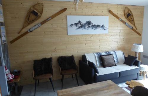 Superbolquere Casa | le chalet Cerdan - classé 3 étoiles - 5 personnes-2 chambres- parking -garage-jardin-WIFI-rénové en 2023