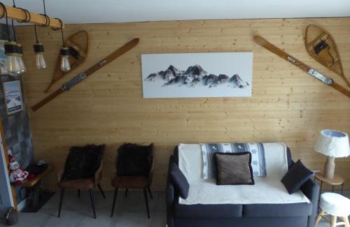 Superbolquere Casa | le chalet Cerdan - classé 3 étoiles - 5 personnes-2 chambres- parking -garage-jardin-WIFI-rénové en 2023