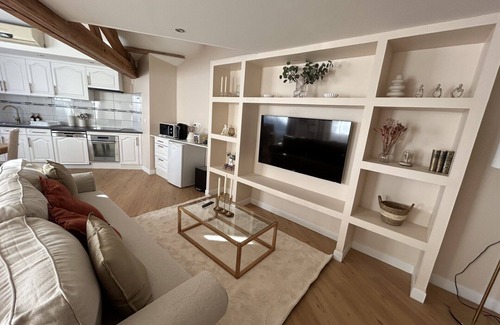 Lourdes Casa | Le Chalet: house with garden and parking