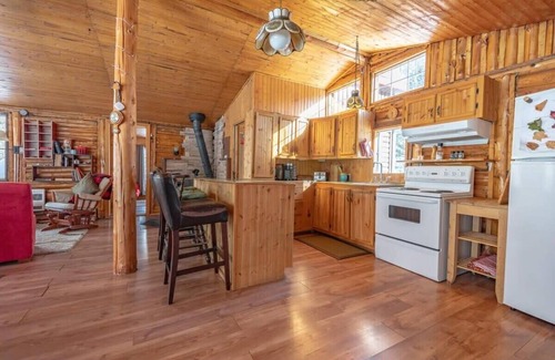 Mandeville Cabina | Le Chaperon Rouge | hot tub | dogfriendly