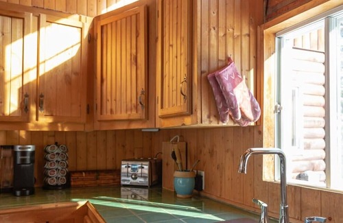 Mandeville Cabina | Le Chaperon Rouge | hot tub | dogfriendly