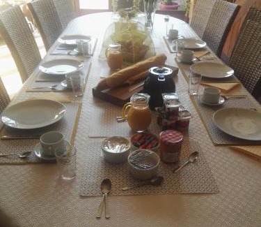 Millac Cama Y Desayuno | Le Chene Vert