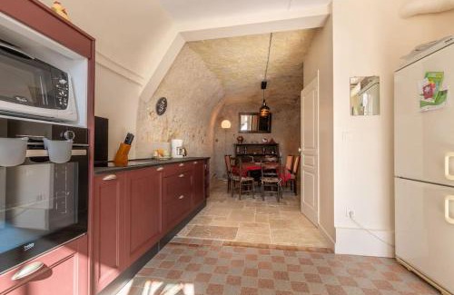 Nazelles-Negron Casa | Le Clos de la Cisse - Maison semi-troglodyte