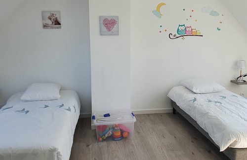Carly Cabaña | Gîte-Moderno-Baño en la habitacion-Vista al Jardín-Le Clos des Cajaviris