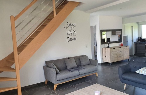 Carly Cabaña | Gîte-Moderno-Baño en la habitacion-Vista al Jardín-Le Clos des Cajaviris