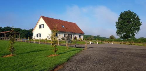 Saint-Yan Cama Y Desayuno | LE CLOS DES PRAIRIES Suite 2 grandes chambres
