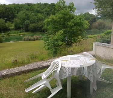 Belmontet Cama Y Desayuno | Le clos des romarins chambre ORCHIDEE
