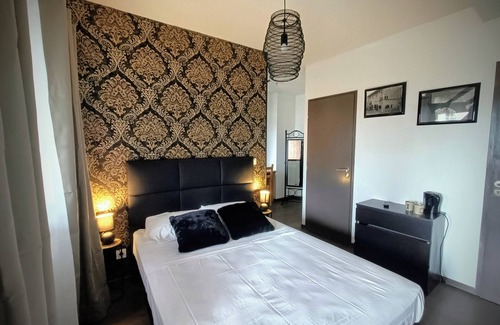 Perouges Casa | le clos des roses