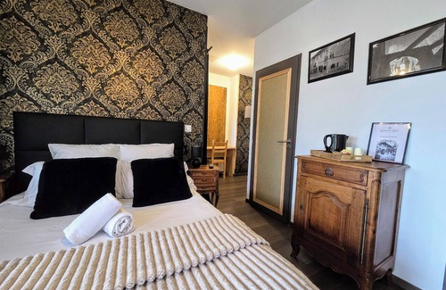 Perouges Casa | le clos des roses