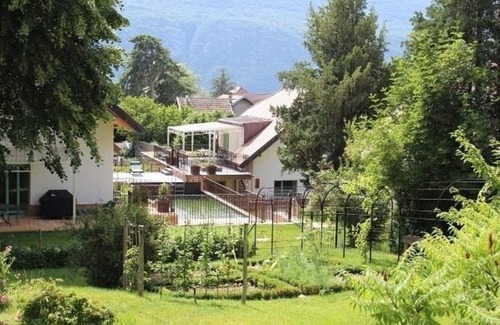 Brison-Saint-Innocent Casa | LE CLOS DES BURGONDES - casa rural GONDEBAUD