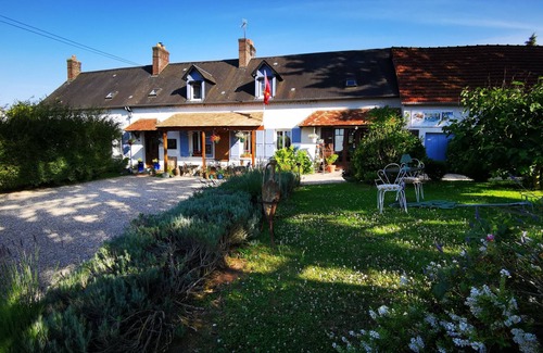 Tourny Cabaña | Gîte-Rural-Baño con bañera-Vista al Jardín