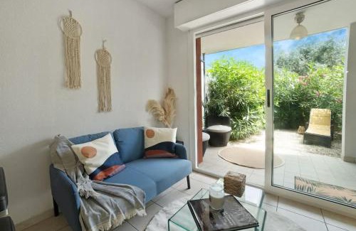 Les Revoires Apartamento | Le Cocon - 5 min to Monaco - Ideal couple or business - Near events - Terrace and balcony - Premium services - Extra parking