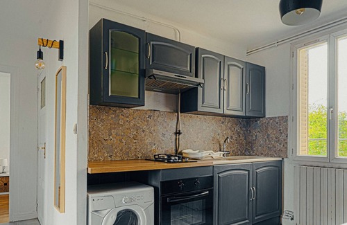 Buers Apartamento | Le cocon, accommodation for 6 people + 1 baby in Villeurbanne near Lyon