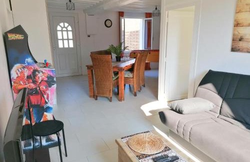 Pierrefitte-sur-Sauldre Casa | LE COCOON D'ANNABELLE - JOLIE MAISON avec JEUX ET GRAND JARDIN