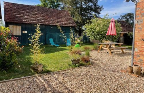 Pierrefitte-sur-Sauldre Casa | LE COCOON D'ANNABELLE - JOLIE MAISON avec JEUX ET GRAND JARDIN
