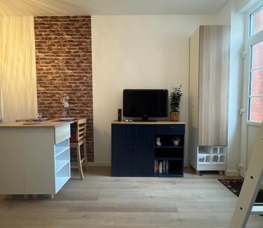 Saint - Michel Apartamento | Le Coin Tranquille - metro - tram - parking - center
