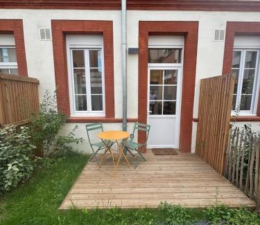 Saint - Michel Apartamento | Le Coin Tranquille - metro - tram - parking - center