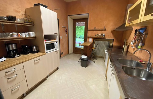 Les Vans Casa | Le Colombier D'antan : Spacieuse Propriété à 5min à Pied de Tout : -)
