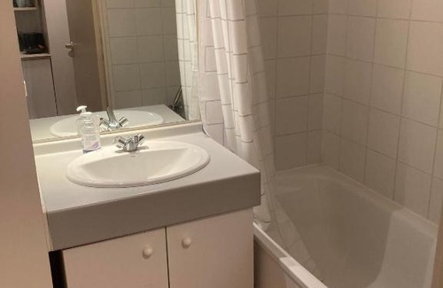 Saint-Jean Apartamento | Le confort à deux pas clinique de l union *WIFI*