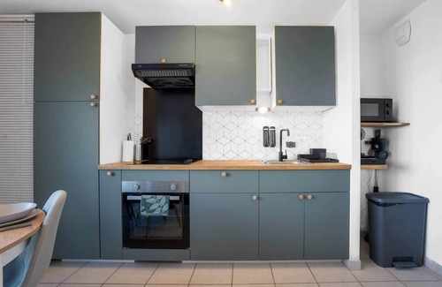 Woippy Apartamento | Le Cookie - 4 pers' - 2 beds - Station 50m - Garage