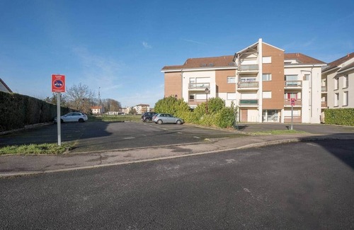 Woippy Apartamento | Le Cookie - 4 pers' - 2 beds - Station 50m - Garage