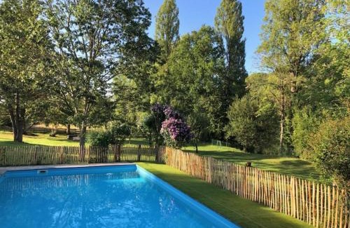 Saint-Brice-sur-Vienne Casa | Le Cottage Limousin - gîte de charme en bord de Vienne, Limoges - airport