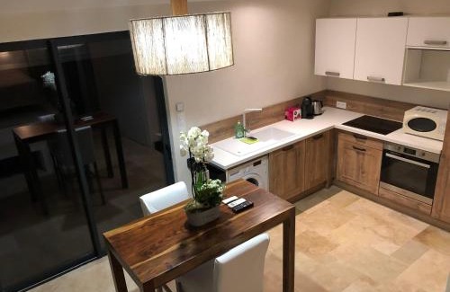 Sainte-Livrade-sur-Lot Chalet De Esquí | Le Coucoué Lodge