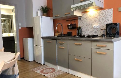 Faubourg North Apartamento | Le Cozy near center train station & SciencesPo