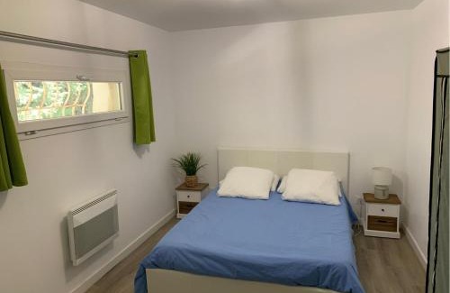 Saint-Mitre-les-Remparts Apartamento | Le Cyprès