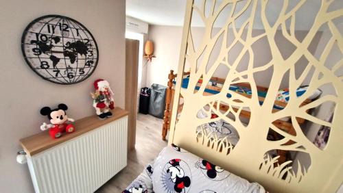 Chessy Apartamento | Le Debussy 5 personnes, lit bébé, balcon, parking privé gratuit