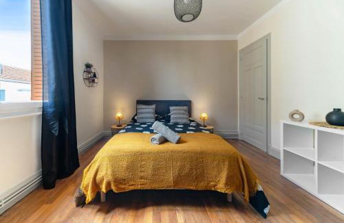 Cœur de Ville Apartamento | Le Desbrest - Appartement calme et lumineux en centre ville