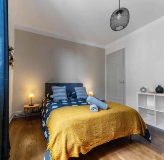 Cœur de Ville Apartamento | Le Desbrest - Appartement calme et lumineux en centre ville