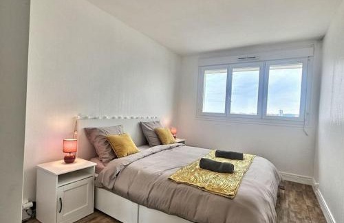 Epinay-sur-Seine Apartamento | Le dix-septième ciel vue sur la tour Eiffel
