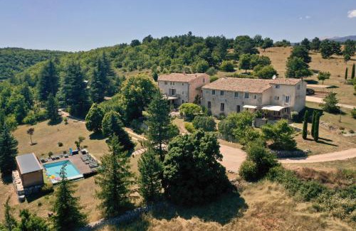 Sault Casa | Le Domaine de Piedmoure, Gîtes et chambres, piscine, terrasses privatives