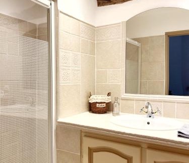 Sault Casa | Le Domaine de Piedmoure, Gîtes et chambres, piscine, terrasses privatives