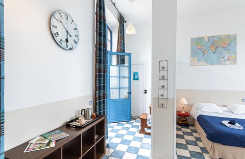 Bouffere Casa | Le Domaine des Écoliers