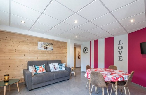 Gerardmer Apartamento | Le Domaine des Fleurs, La Gentiane apartment with private sauna and swimming pool