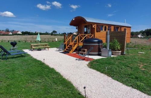 Mimeure Otro | Le Domaine des Nomades