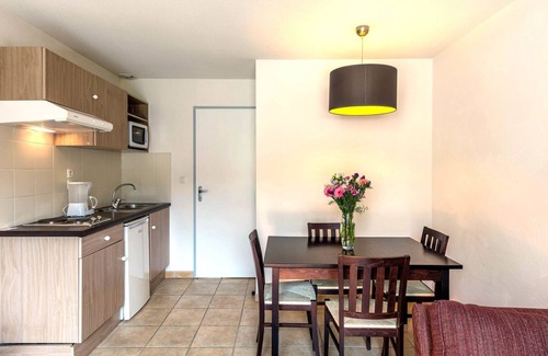 Barbaste Apartamento | Le Domaine du Golf d'Albret by Interhome